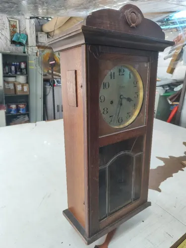 Relógio de parede antigo 