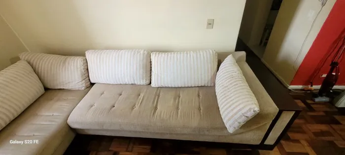 Sofá em L