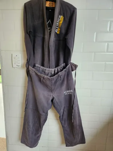 Kimono jiu jiu-jitsu usado