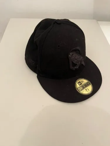 Boné New Era 59FIFTY Fitted Preto Original 7 3/8 Aba Reta