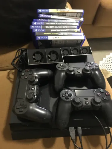 PS4 Vendo ou Troco