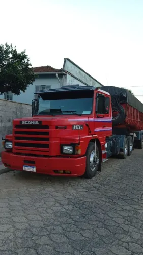 VENDO CAMINHÃO SCANIA 113H, 1993 - CAÇAMBA BECKER, ANO 2003 | Força e Resistência