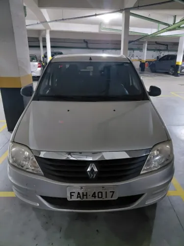 Renault Logan Authentique Hi-flex 1.0 16V 4P 2013