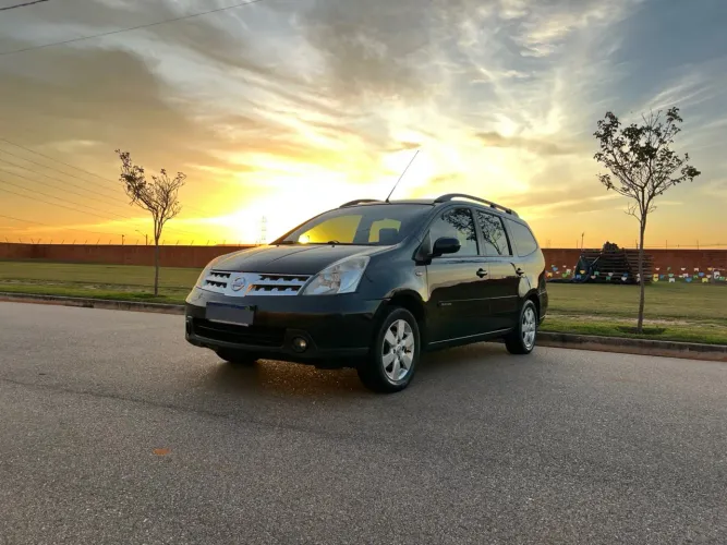 Nissan Livina Grand SL 1.8 16V Flex Fuel Aut. 2010