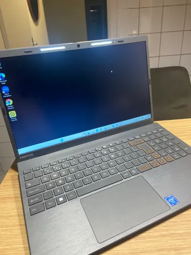 Notebook Positivo Semi Novo - Celeron N4020 / 4GB RAM / 128GB (Conservadíssimo) 