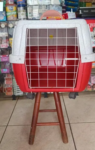 Caixa de transporte grande Clicknew Cachorro Num4 c rodinhas e ventilaçao