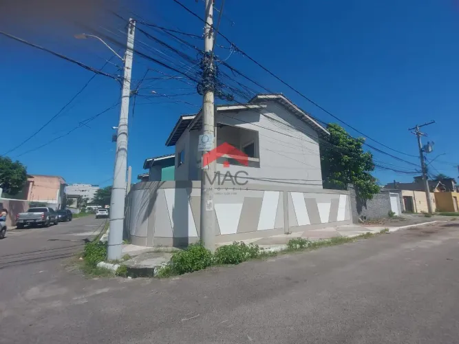 Casa para Venda em Lauro de Freitas, Ipitanga, 4 dormitórios, 3 suítes, 4 banheiros, 2 vag