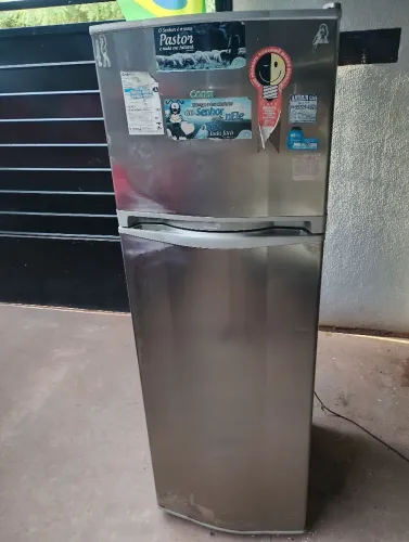 Geladeira Frosfree funcionando perfeitamente entrego
