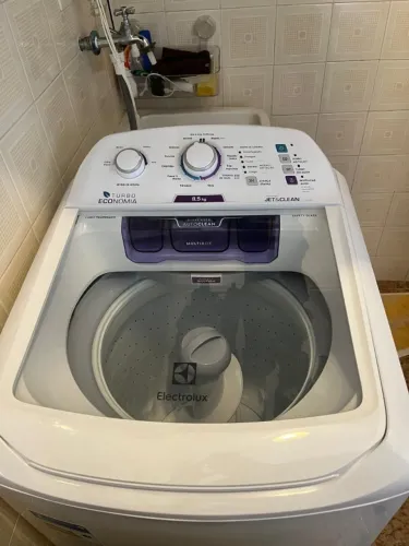 Máquina de lavar Electrolux 8,5kg Branca Turbo Economia