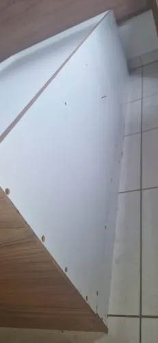 Cama de solteiro com compartimento com portas - Confeccionada em Marcenaria