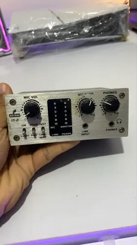 Interface de audio USB Arcano IT-4 ,com pre-amp