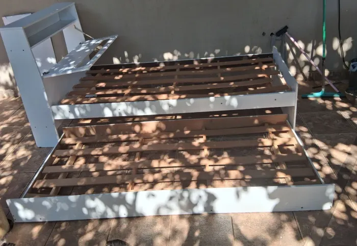 Cama infantil de solteiro