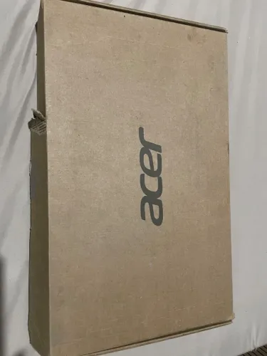 Notebook aspire 15, 9 meses de uso e garantia de 1 ano 