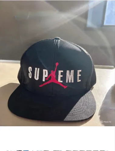 Boné Jordan x Supreme Bordado