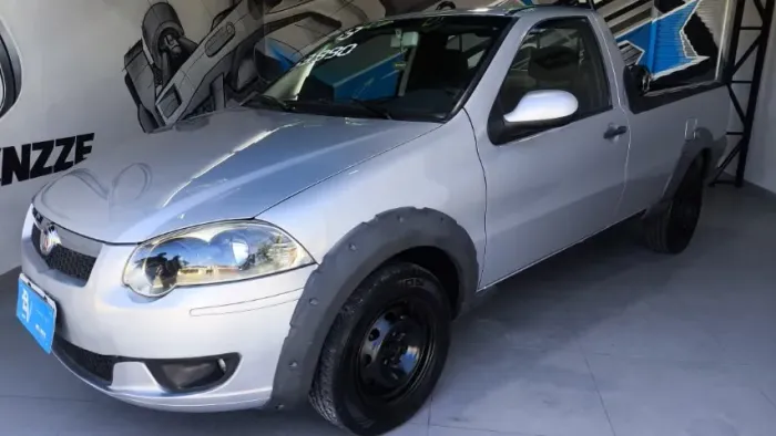 Fiat Strada Trekking 1.6 16V Flex CS 2013
