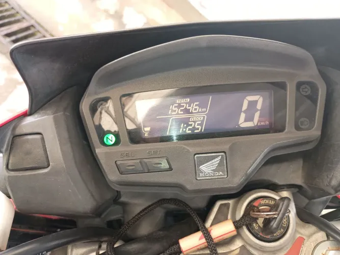 Moto de Garagem 