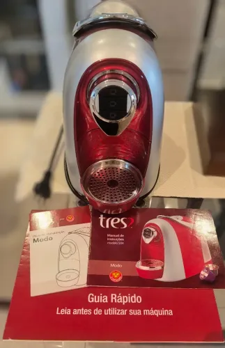 Máquina de café e bebidas Três Corações