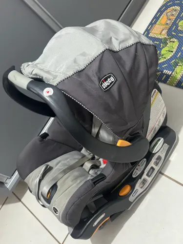 Bebê conforto com base