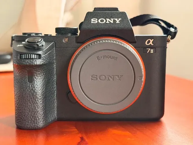 Sony Alpha A7 II Full Frame + Lente Sony FE 28-70mm OSS | Apenas 5.875 cliques | Excelente
