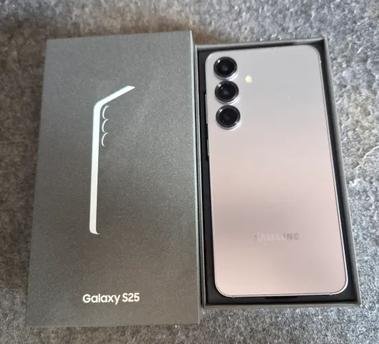 Galaxy s25 prata, 256gb novinho. Garantia até março 2027