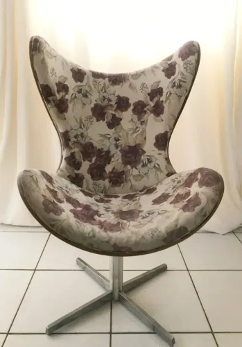 Cadeira Poltrona não reclinável, para Sala,  Madeira / Luxo e Conforto.