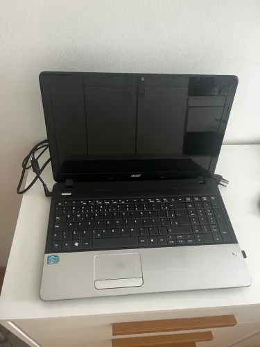 Notbook Acer Aspire E1-571