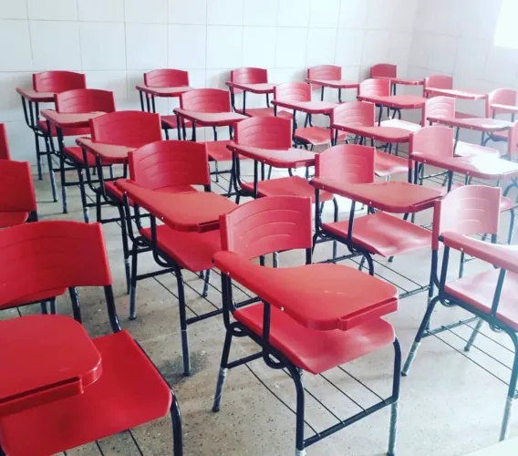 Cadeiras escolares