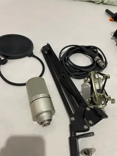 MXL Microfone condensador 990 + Acessórios