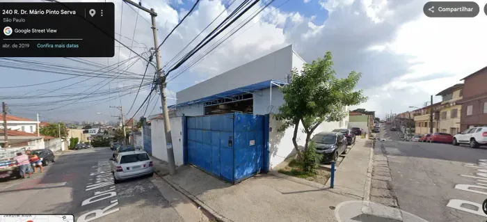 Galpão moderno de esquina com doca, trifásico, pé direito 7m e acesso rápido à Marginal Ti