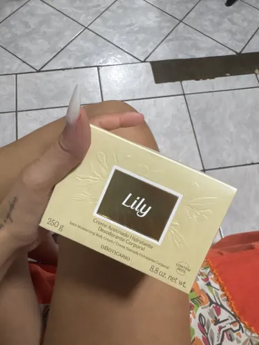 creme lilly acetinado