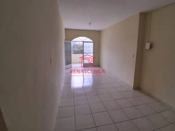 Casa com 2 Quartos em Bangu.