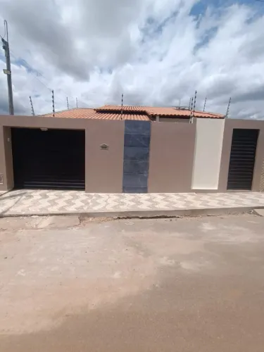 VENDO OU ALUGO CASA 3/4 SENDO 1 SUÍTE