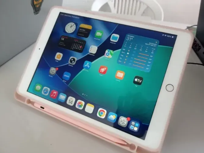 Tablet Ipad 8ª 32 gb (capa e caneta)