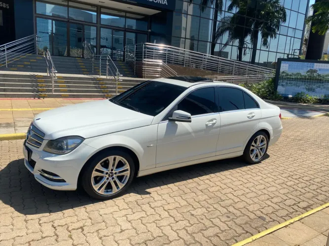 Mercedes-Benz C-200 CGI Avantgarde 1.8 16V 184cv Aut. 2012