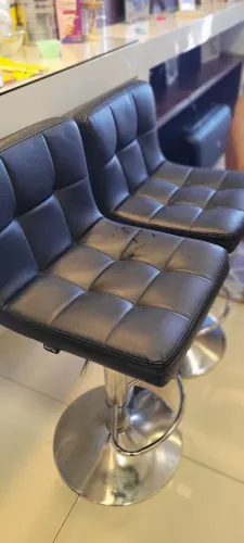 2 Banquetas acochoadas