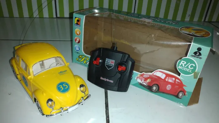 Fusca com controle remoto