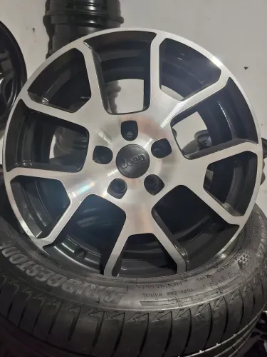 RODAS JEEP ARO 17 BLAK PIANO DIAMANTE