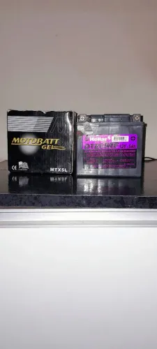 Vende-se bateria para moto