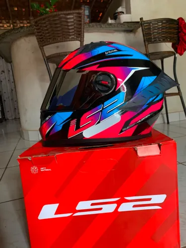 Capacete LS2