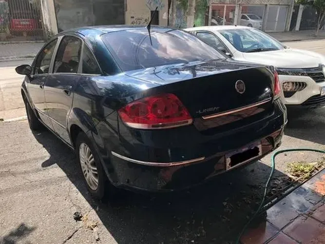 Fiat Linea Essence 1.8 Flex 16V 4P 2013