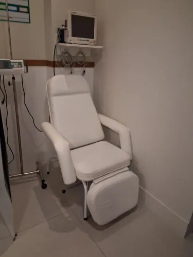 Poltrona Para Descanso Reclinável Comfort - Oportunidade