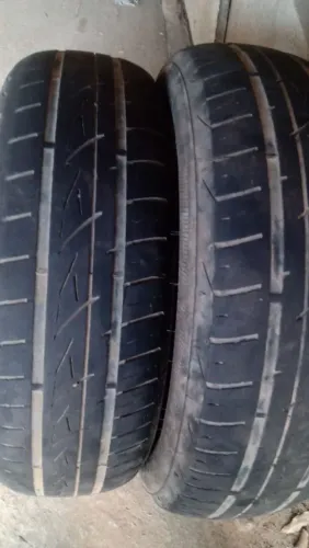 Pneus são dois aro 175/65 aro 14 meia vida