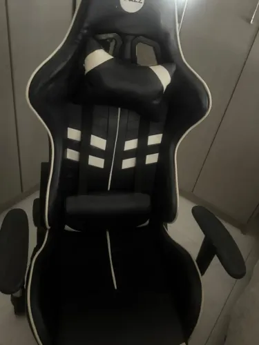 Cadeira de gamer nova