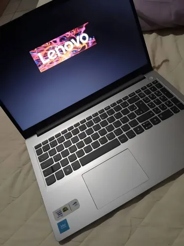 Vende se Notebook Le novo 