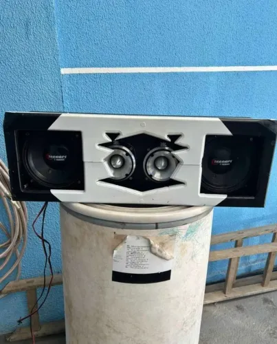 Caixa de Som Automotivo Montado (NOVO) - Taramps + JBL - Com LED