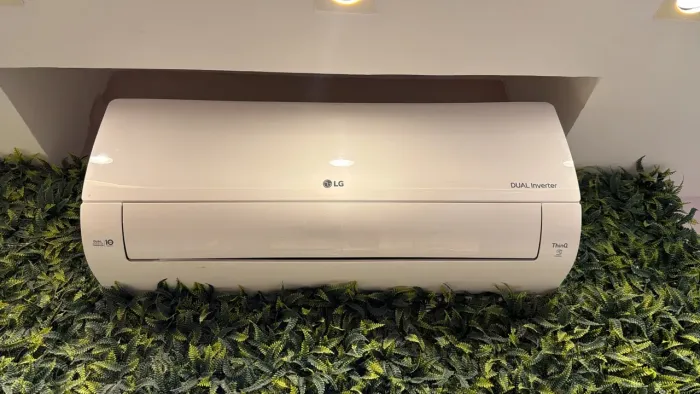 AR-CONDICIONADO 8.000 BTU LG