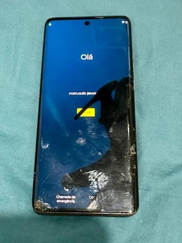 Tela quebrada Moto edge 40 neo