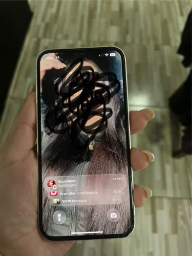 iPhone 13 