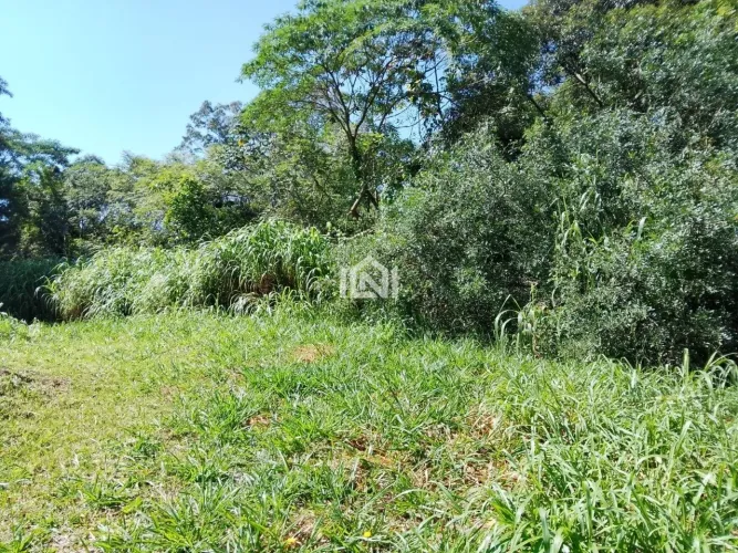 Terreno à venda no condomínio São Paulo ||