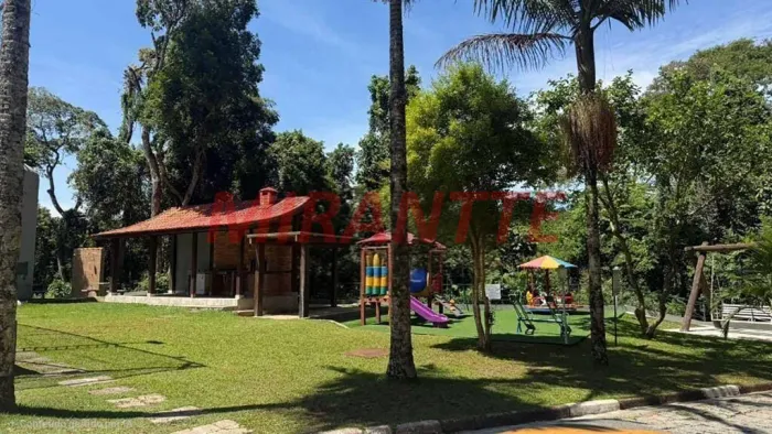 Cond. fechado de 149m² com 2 quartos em Santa Inês(caieiras)